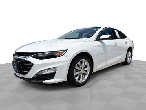 Summit White 2022 Chevrolet Malibu LT