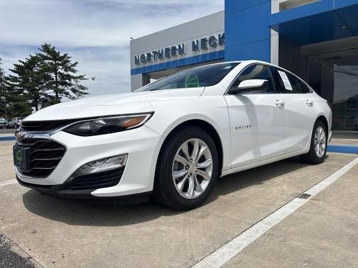 Summit White 2022 Chevrolet Malibu LT