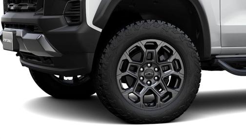 Summit White 2026 Chevrolet Colorado Trail Boss