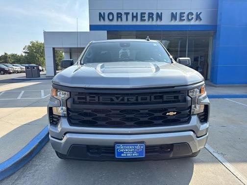 Sterling Gray Metallic 2026 Chevrolet Silverado 1500 Custom