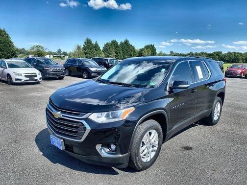 2021 Chevrolet Traverse LT Cloth