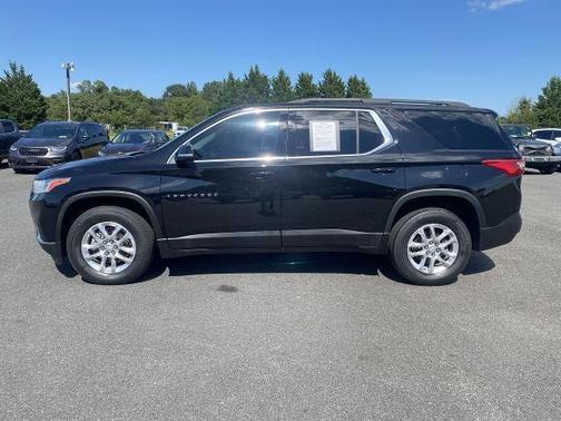 2021 Chevrolet Traverse LT Cloth
