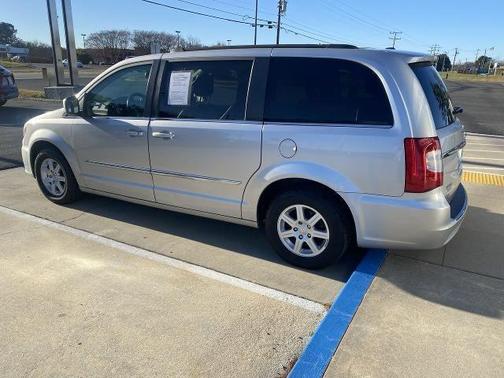 2012 Chrysler Town & Country Touring
