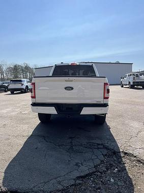 Oxford White 2023 Ford F-150 Lariat