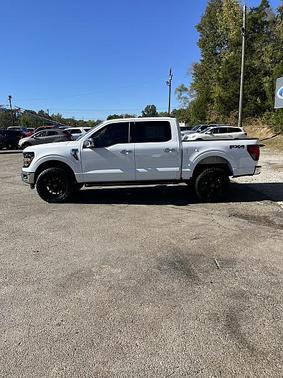 Oxford White 2024 Ford F-150 XLT