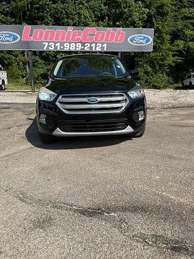 Ruby Red Metallic Tinted Clearcoat 2017 Ford Escape SE