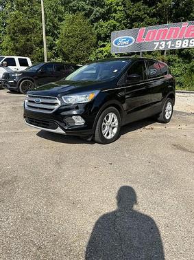 Ruby Red Metallic Tinted Clearcoat 2017 Ford Escape SE