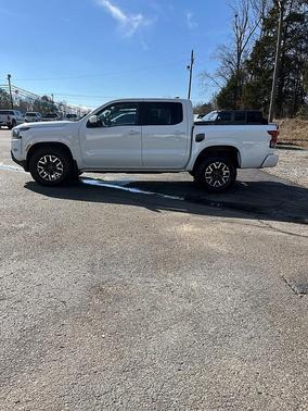 2023 Nissan Frontier SV