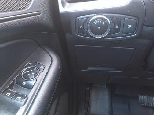 2023 Ford Edge SE
