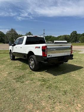 Star White Metallic Tri-Coat 2024 Ford F-250 King Ranch