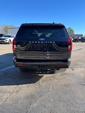 2026 Ford Expedition Active