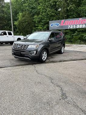 GRAY 2016 Ford Explorer XLT