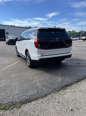 WHITE 2025 Ford Expedition Active