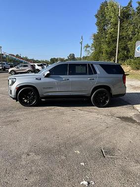 Sterling Metallic 2023 GMC Yukon SLT
