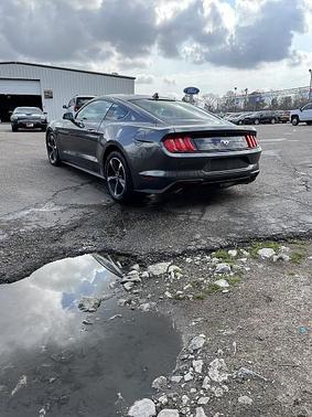 2020 Ford Mustang EcoBoost