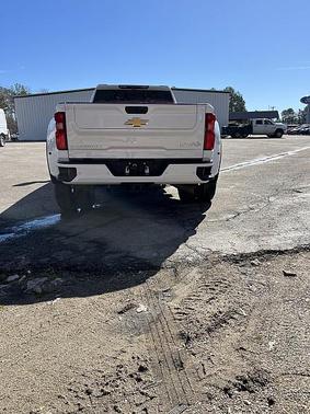 2022 Chevrolet Silverado 3500 High Country