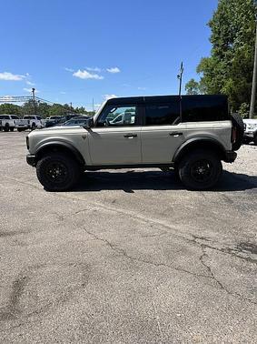 Desert Sand 2026 Ford Bronco Badlands