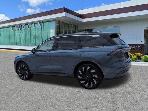 Whisper Blue Metallic Clearcoat 2026 Lincoln Nautilus Black Label
