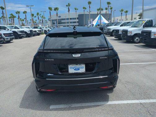2024 Cadillac LYRIQ Luxury w/1SE