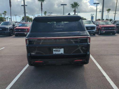 2025 Lincoln Navigator Reserve