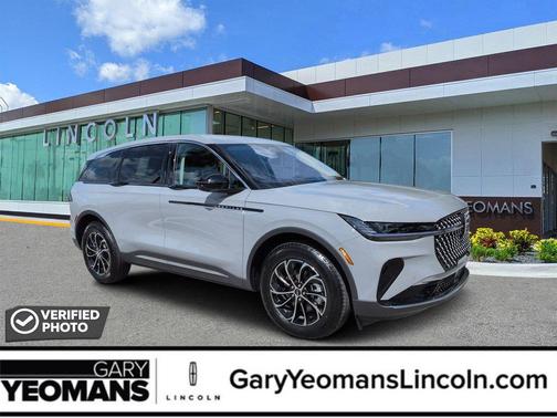 Gray Matter Metallic Clearcoat 2026 Lincoln Nautilus Premiere