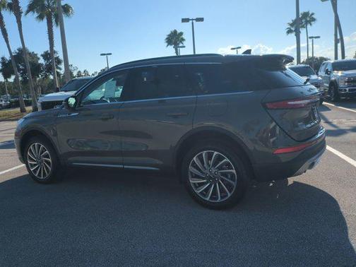 2025 Lincoln Corsair Reserve