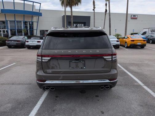 Harbor Gray Clearcoat 2026 Lincoln Aviator Reserve AWD