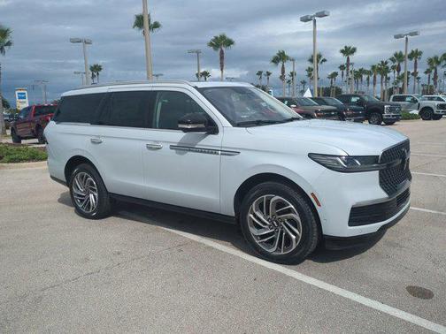 2025 Lincoln Navigator Reserve