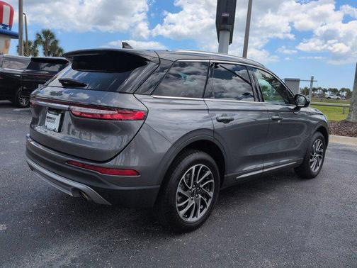 Asher Gray Metallic Clearcoat 2022 Lincoln Corsair Standard