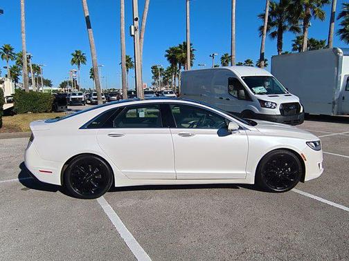 White Platinum Metallic Tri-Coat 2020 Lincoln MKZ Reserve