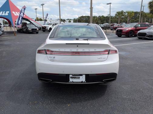 White Platinum Metallic Tri-Coat 2020 Lincoln MKZ Reserve