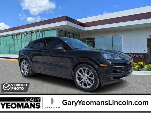 Black 2024 Porsche Cayenne Cayenne
