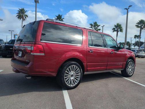 2015 Lincoln Navigator Base