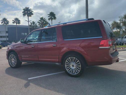 2015 Lincoln Navigator Base