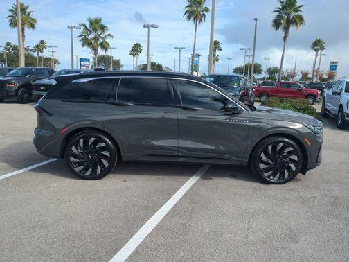 2025 Lincoln Nautilus Black Label