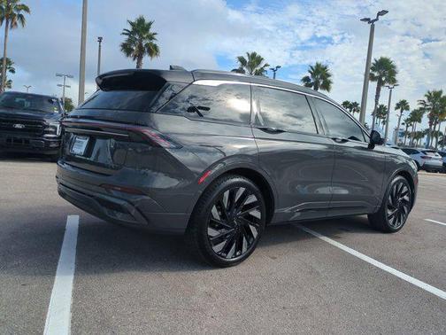 2025 Lincoln Nautilus Black Label