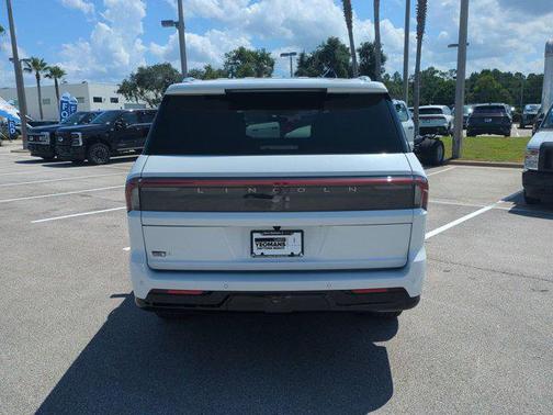 2025 Lincoln Navigator Black Label