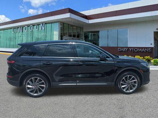 2025 Lincoln Corsair Premiere