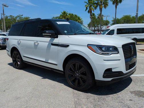 2024 Lincoln Navigator Black Label