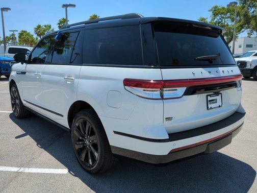 2024 Lincoln Navigator Black Label