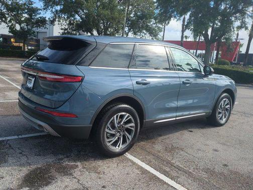 2025 Lincoln Corsair Premiere