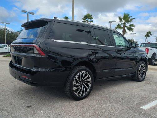 2025 Lincoln Navigator Black Label