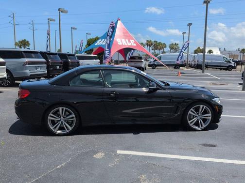 Black Sapphire Metallic 2017 BMW 440 i