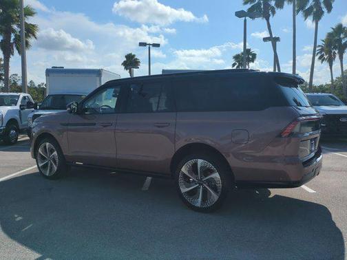 2025 Lincoln Navigator Black Label