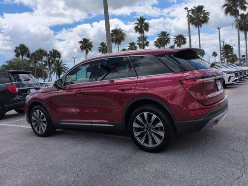 Red Carpet Metallic Tinted Clearcoat 2022 Lincoln Corsair Reserve