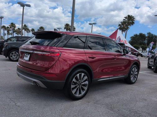 Red Carpet Metallic Tinted Clearcoat 2022 Lincoln Corsair Reserve