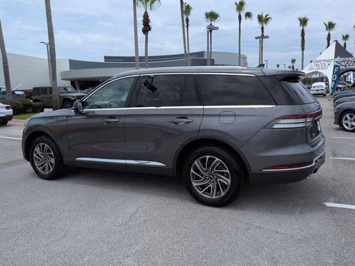 Asher Gray Metallic Clearcoat 2023 Lincoln Aviator Standard AWD