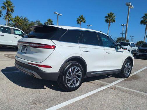 2024 Lincoln Corsair Premiere