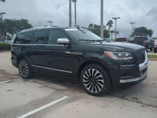 2023 Lincoln Navigator Black Label