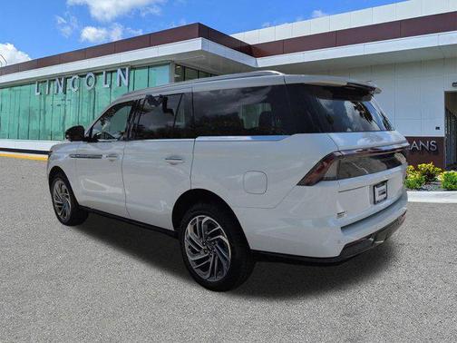 White 2026 Lincoln Navigator Reserve